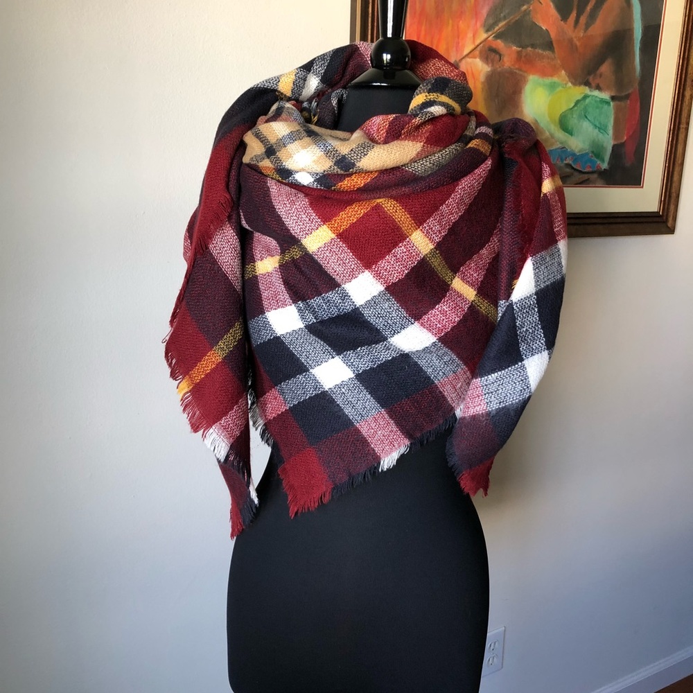 Tartan Plaid Blanket Scarf - Picture 2 of 3